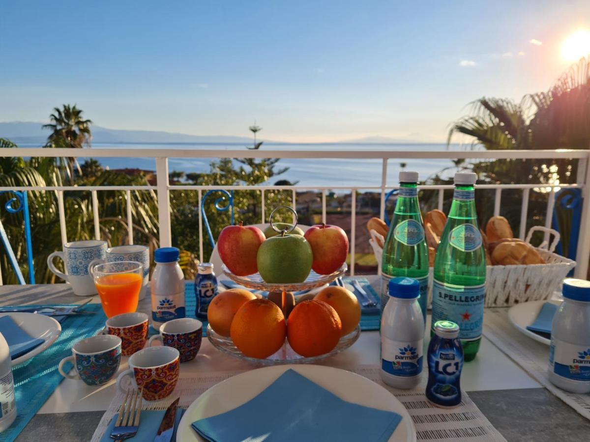 Ninfa Sul Mare Apartments 50 M E T R I Dal Mare Best Breakfast And Free Parking Capo Vaticano Ngoại thất bức ảnh