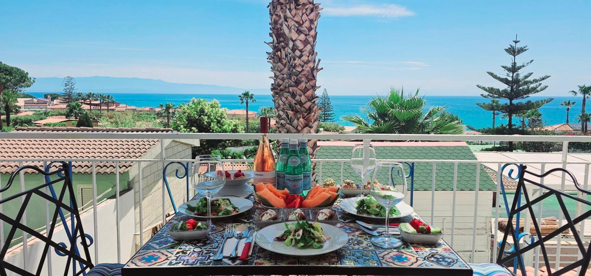 Ninfa Sul Mare Apartments 50 M E T R I Dal Mare Best Breakfast And Free Parking Capo Vaticano Ngoại thất bức ảnh
