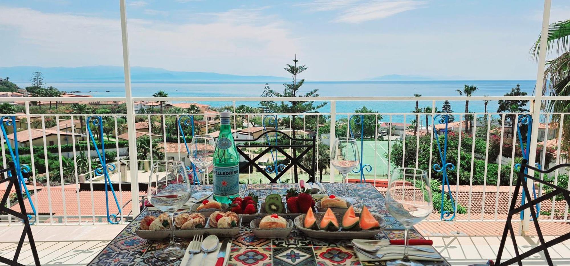 Ninfa Sul Mare Apartments 50 M E T R I Dal Mare Best Breakfast And Free Parking Capo Vaticano Ngoại thất bức ảnh